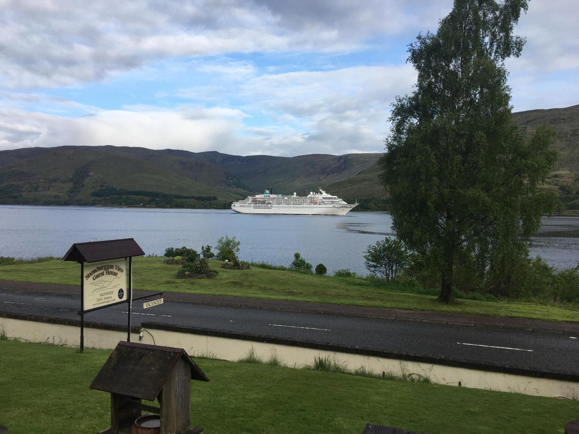 Stronchreggan View Guest House Fort William Exteriör bild