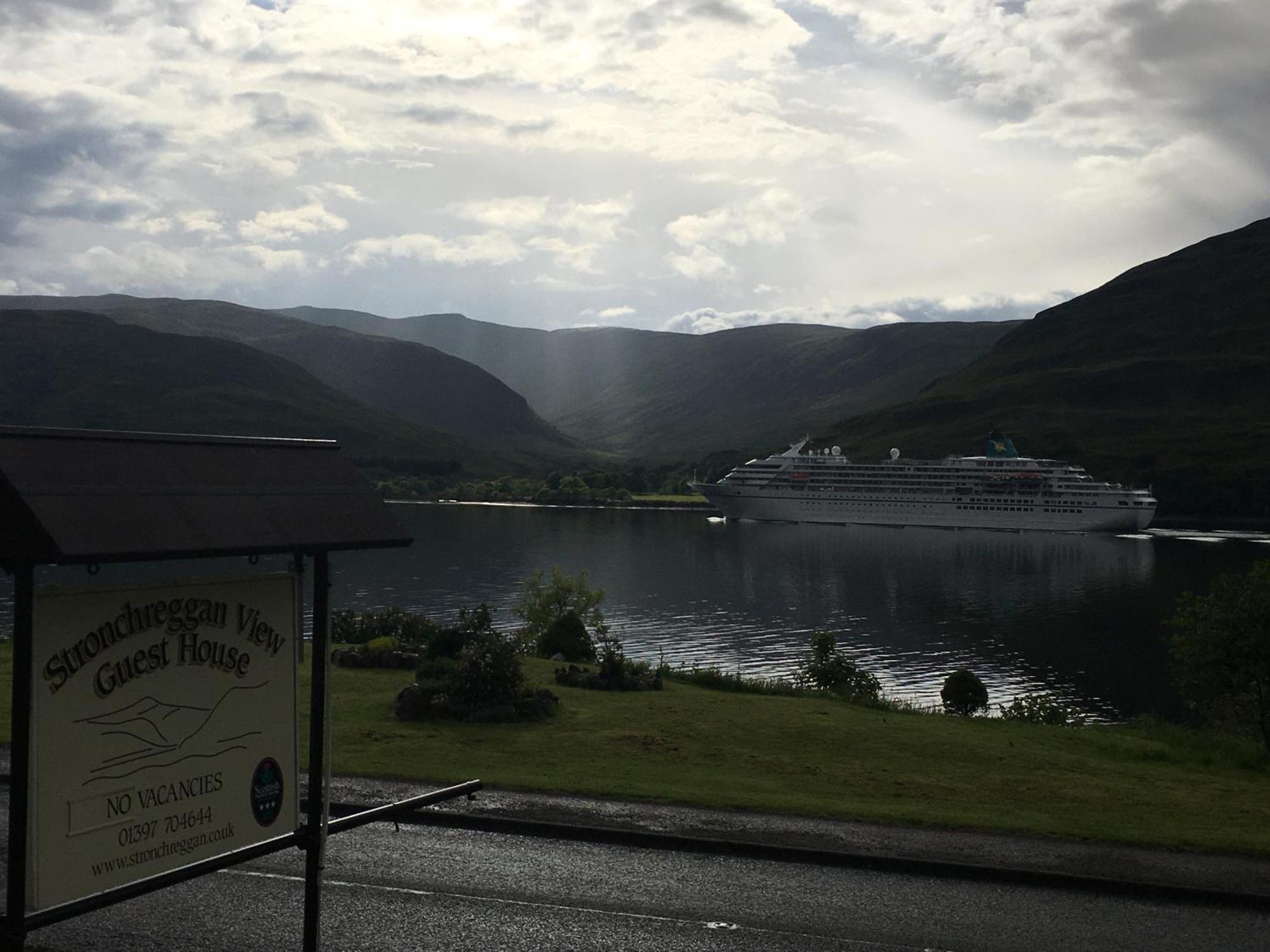 Stronchreggan View Guest House Fort William Exteriör bild