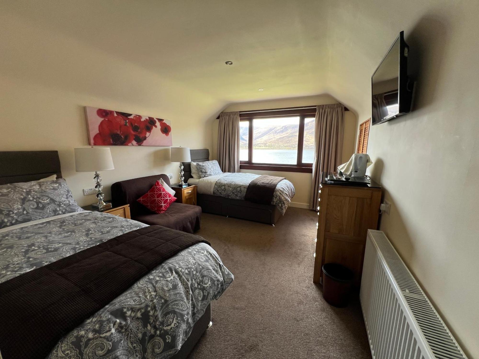 Stronchreggan View Guest House Fort William Exteriör bild
